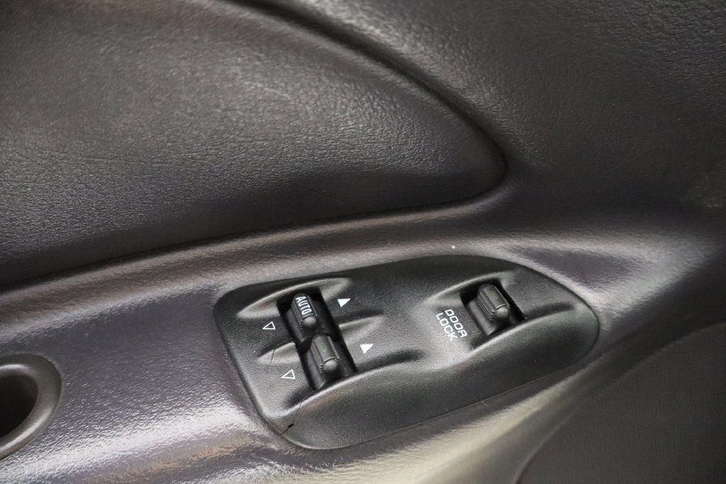 Used 2000 Plymouth Prowler RWD image 11