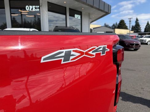 Used 2024 Chevrolet Silverado 2500 LTZ w/ LTZ Convenience Package AWD/4WD image 6