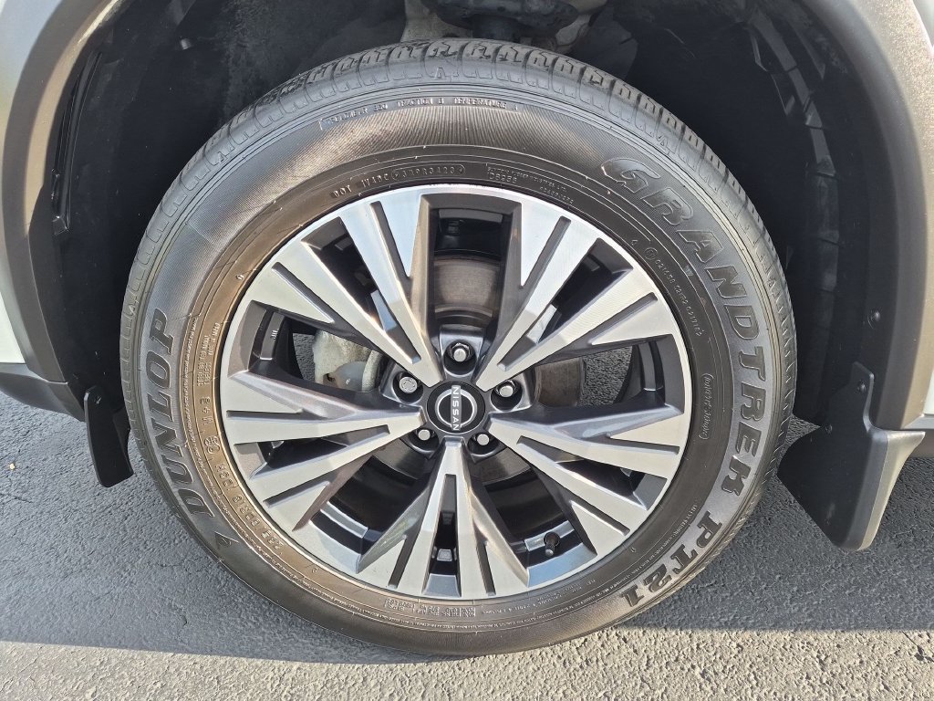 Used 2023 Nissan Rogue SV w/ SV Premium B Package AWD/4WD image 9