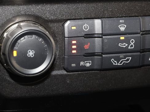 Used 2019 Ford F150 Raptor w/ Equipment Group 801A Mid AWD/4WD image 8