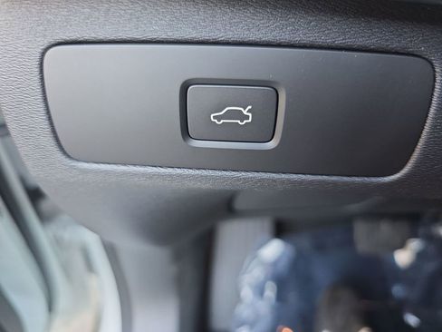 New 2026 Volvo XC90 B6 Plus image 37