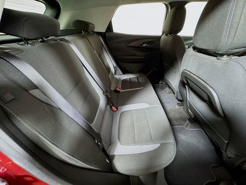 Used 2023 Chevrolet TrailBlazer LS AWD/4WD image 25