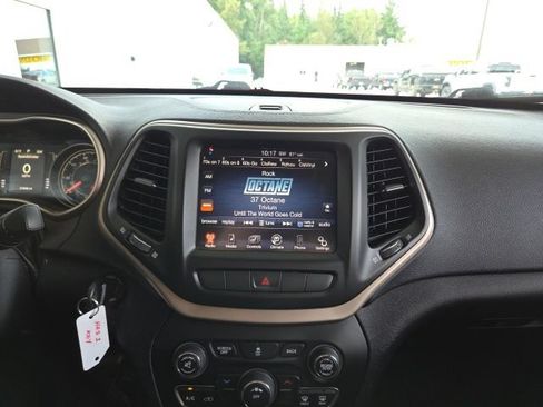 Used 2014 Jeep Cherokee Latitude w/ Cold Weather Group FWD image 58