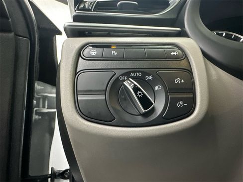 Used 2023 INFINITI QX50 Luxe w/ Accent Package image 35