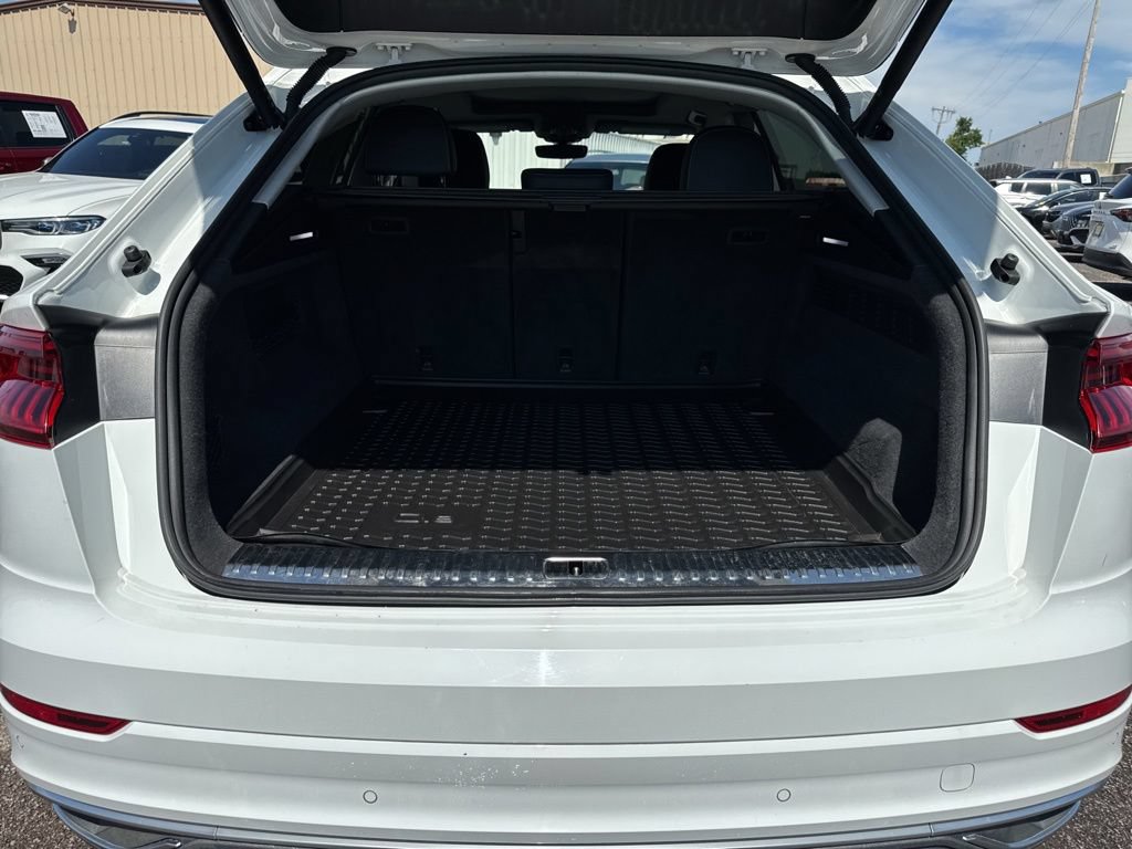 Used 2023 Audi Q8 Premium Plus w/ Premium Plus Package AWD/4WD image 50
