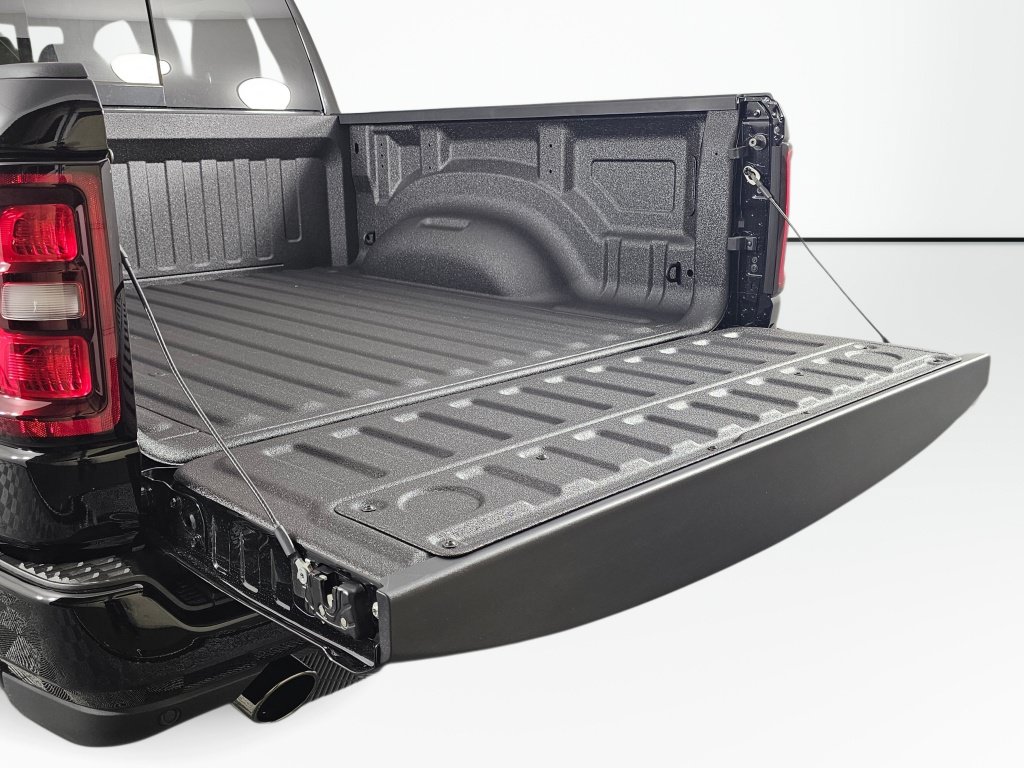 New 2026 RAM 1500 Express AWD/4WD image 17