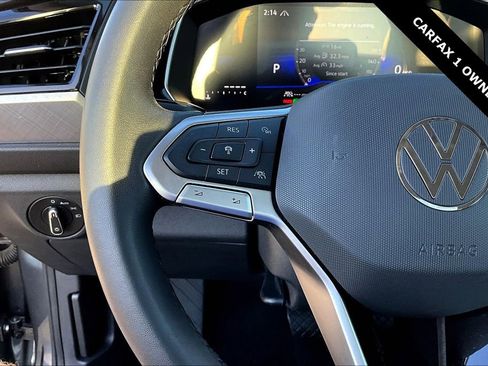 Used 2024 Volkswagen Jetta SE image 10
