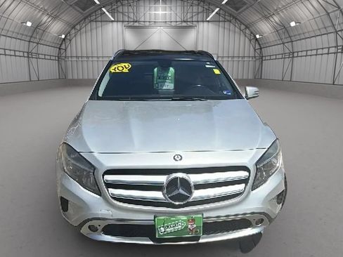 Used 2015 Mercedes-Benz GLA 250 4MATIC image 6