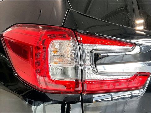 Used 2023 Subaru Ascent Premium w/ Convenience Package image 25