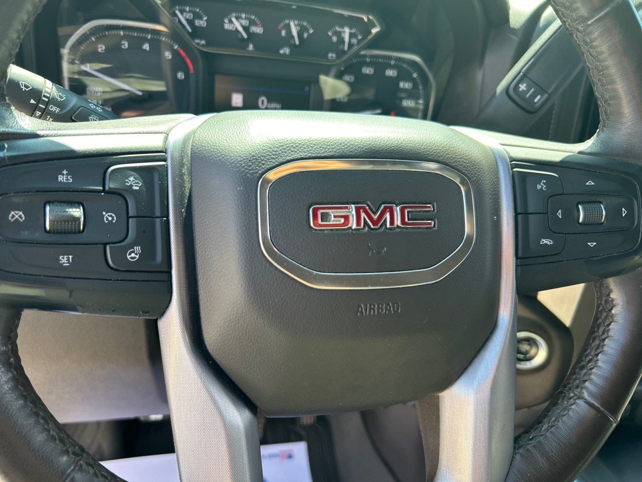 Used 2021 GMC Sierra 1500 SLT w/ SLT Premium Plus Package AWD/4WD image 17