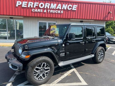 Used 2019 Jeep Wrangler Unlimited Sahara w/ Safety Group AWD/4WD image 19