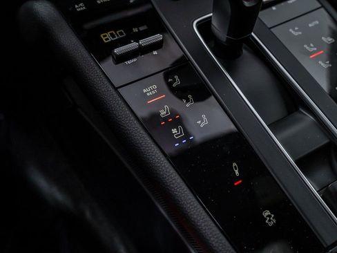 New 2026 Porsche Macan Turbo AWD/4WD image 20