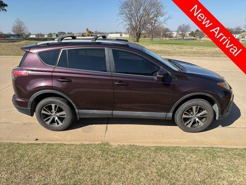 Used 2017 Toyota RAV4 XLE image 2