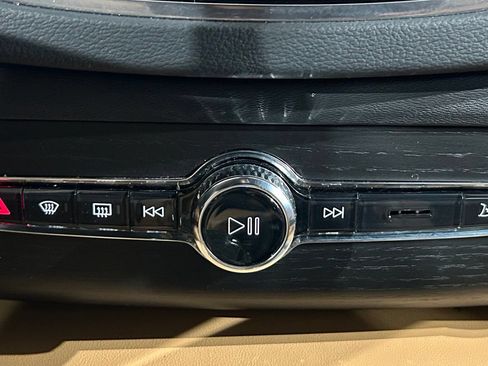 Used 2023 Volvo XC90 B6 Ultimate w/ Protection Package Premier AWD/4WD image 97