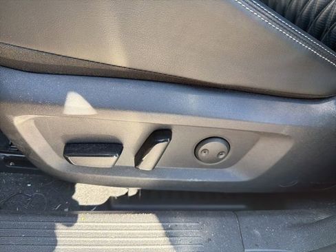 Used 2021 Nissan Rogue Platinum AWD/4WD image 11