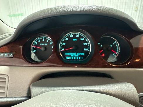 Used 2007 Buick Lucerne CXL w/ Luxury Package FWD image 20
