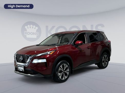 Used 2022 Nissan Rogue SV image 1