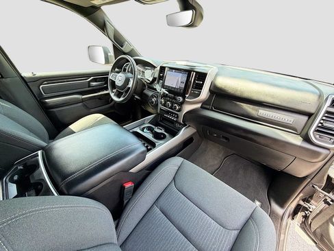 Used 2022 RAM 1500 Big Horn AWD/4WD image 32