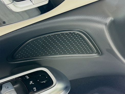 Certified 2025 Mercedes-Benz E 350 4MATIC Sedan image 20