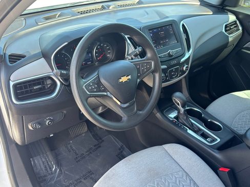 Used 2023 Chevrolet Equinox LS w/ LS Convenience Package FWD image 19