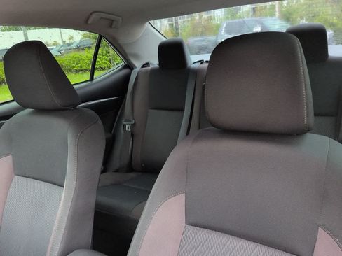 Used 2019 Toyota Corolla LE FWD image 8