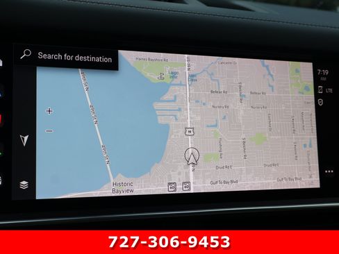 Used 2022 Porsche Cayenne AWD/4WD image 3