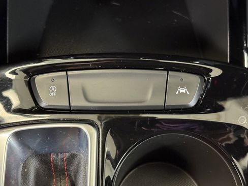 Used 2025 Chevrolet Trax RS image 35