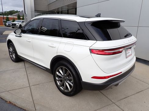Certified 2022 Lincoln Corsair AWD w/ Premium Package image 3
