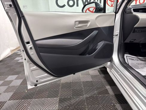 Used 2026 Toyota Corolla LE FWD image 19
