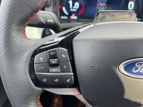 Certified 2025 Ford Explorer ST image 18