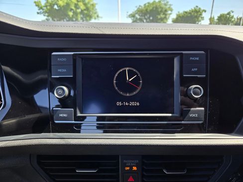 Used 2022 Volkswagen Jetta Sport FWD image 12