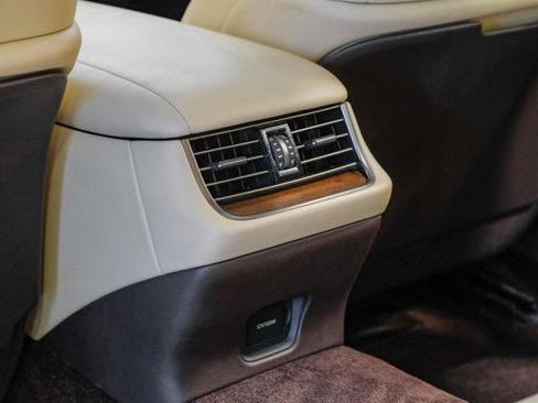 Used 2018 Lexus LS 500 w/ Accessory Package (Z1) RWD image 53
