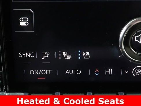 Used 2025 GMC Yukon Denali w/ Sun & Power Step Package image 4