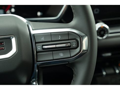 New 2026 GMC Canyon Elevation RWD image 18