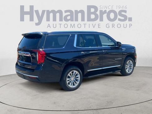 Used 2023 GMC Yukon SLT w/ SLT Premium Package AWD/4WD image 3