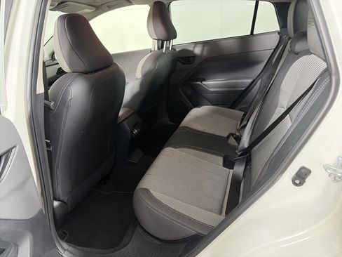 Used 2024 Subaru Crosstrek 2.0i Premium image 11