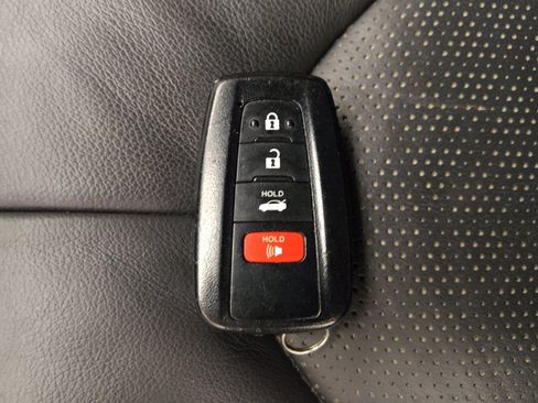 Used 2021 Toyota Camry XSE FWD image 32