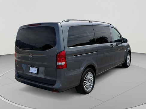 Used 2023 Mercedes-Benz Metris Passenger image 5
