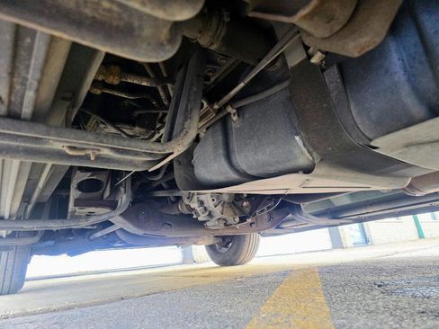 Used 2000 Chevrolet Astro Passenger AWD image 24