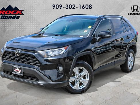 Used 2021 Toyota RAV4 XLE w/ Carpet Mat Package (TMS) FWD image 1