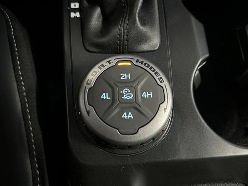 New 2025 Ford Bronco Outer Banks w/ Sasquatch Package image 21