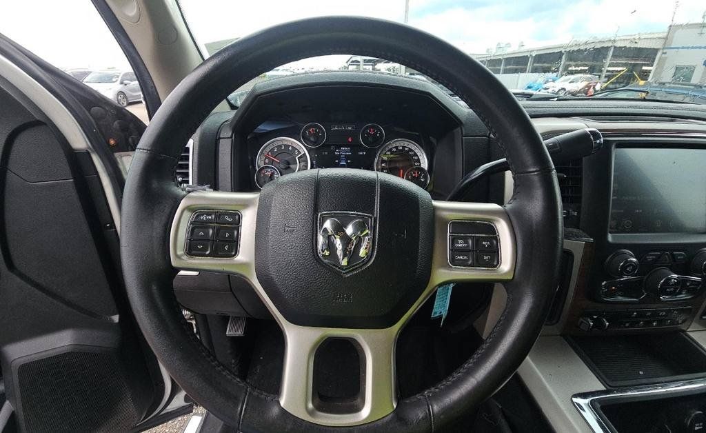 Used 2014 RAM 2500 Laramie w/ Convenience Group AWD/4WD image 12