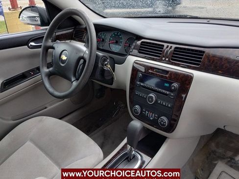 Used 2015 Chevrolet Impala LT w/ LT Sunroof Package image 21