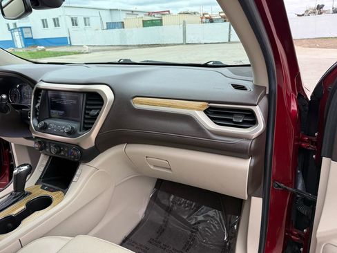 Used 2017 GMC Acadia Denali w/ Technology Package AWD/4WD image 40
