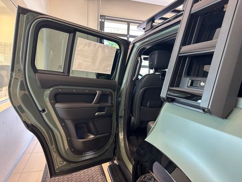 New 2026 Land Rover Defender 110 Trophy Edition AWD/4WD image 14