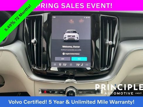 Certified 2025 Volvo XC60 B5 Core image 19