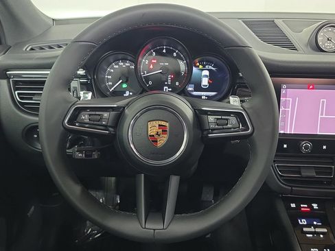 New 2026 Porsche Macan image 14