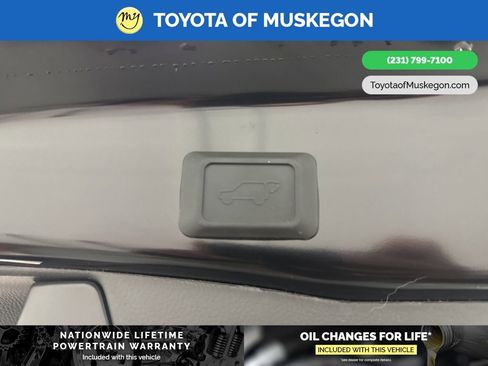 New 2025 Toyota RAV4 XLE w/ Convenience Package image 28