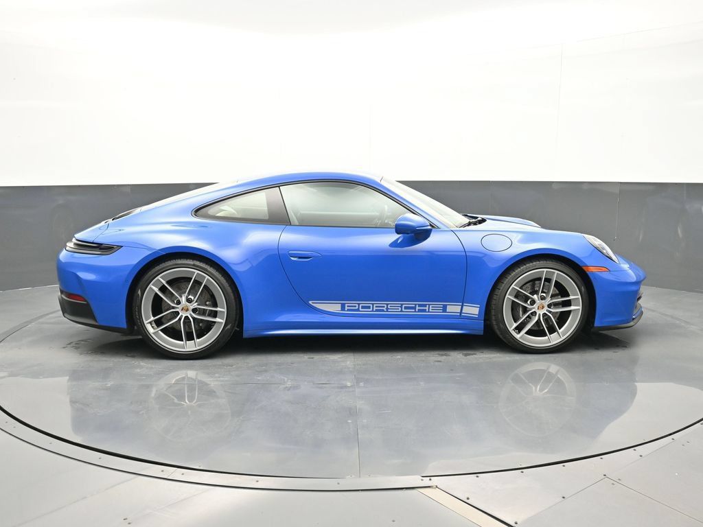 Certified 2025 Porsche 911 Carrera RWD image 20