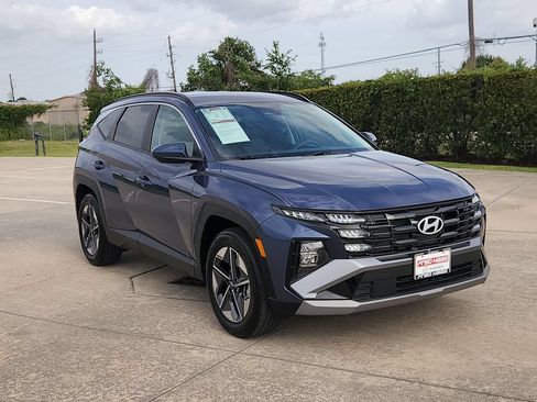 Used 2026 Hyundai Tucson SEL FWD image 3